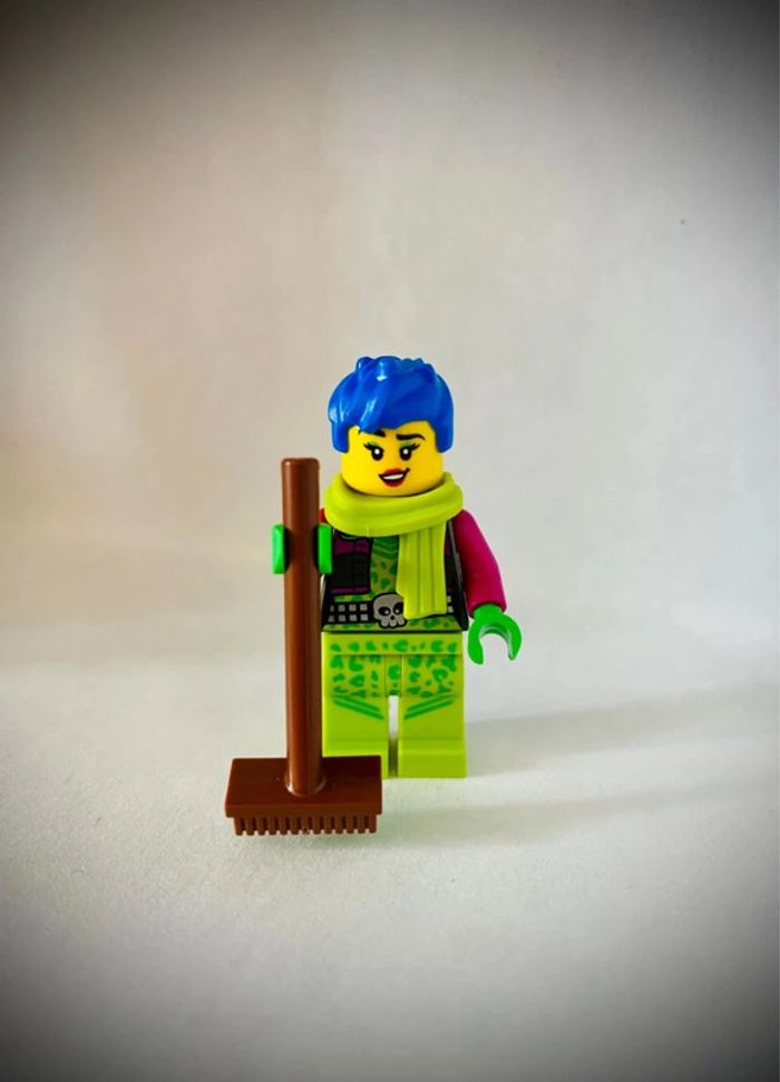 Minifigurine LEGO City - CTY1506 - Raze 2022 - Très bon état