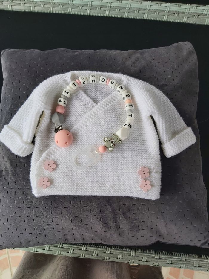 Layette bébé tricotée main - photo numéro 2