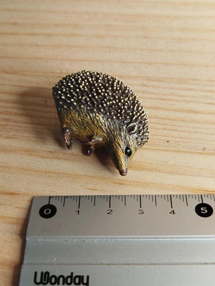 Figurine hérisson Animal de la campagne - photo numéro 4