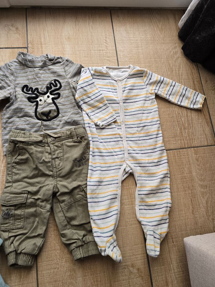 Lot vêtements 9 mois - photo numéro 7