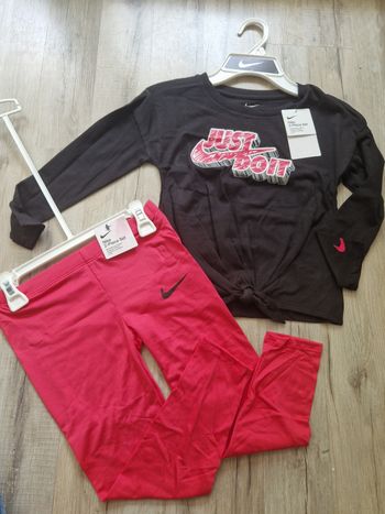 Ensemble Nike noir et fuchsia