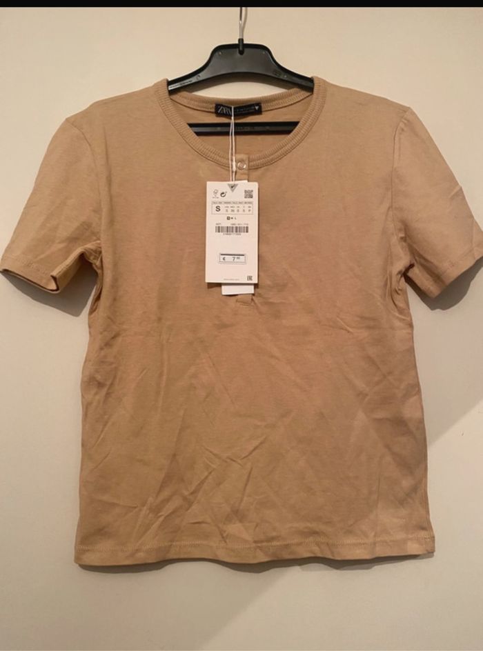 T-shirt zara taille s neuf
