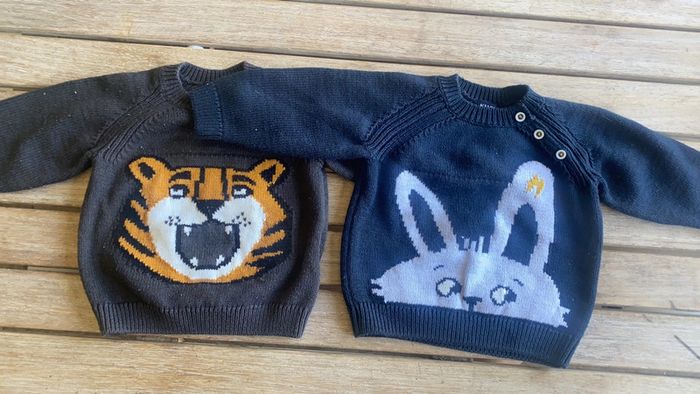 Lot 2 pulls 9 mois kiabi