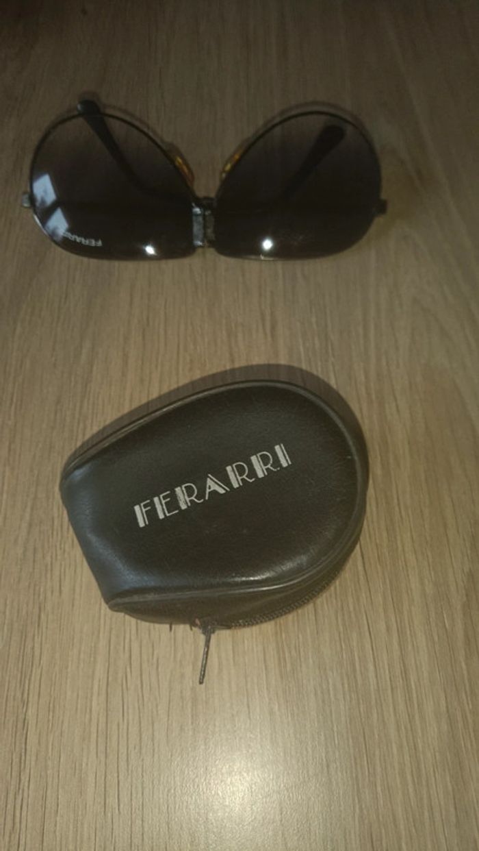 Paire de lunettes Ferrari - photo numéro 3