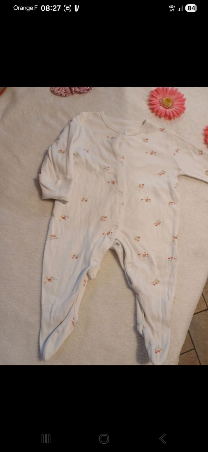 Pyjama bébé taille 3 mois - photo numéro 1