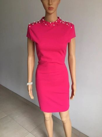 Robe rose neuve à manches courtes taille unique