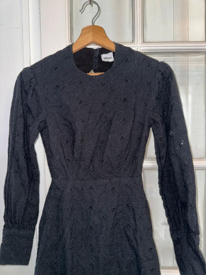 Robe broderies anglaises jane wood  Taille 1  Valeur 149 euros - photo numéro 2