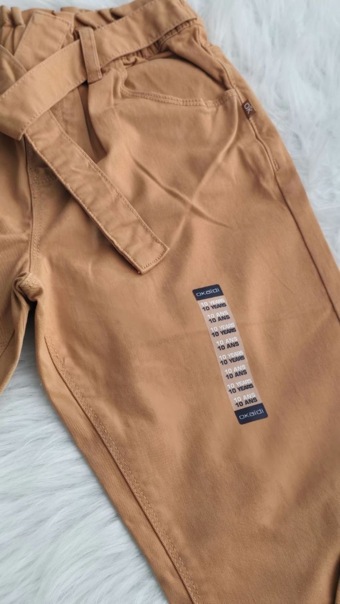 Neuf(non porté) 🏷😍🤩🤎🤎🤎Jeans mom toile 10 ans fille😍🤩🤎🤎🤎 - photo numéro 4