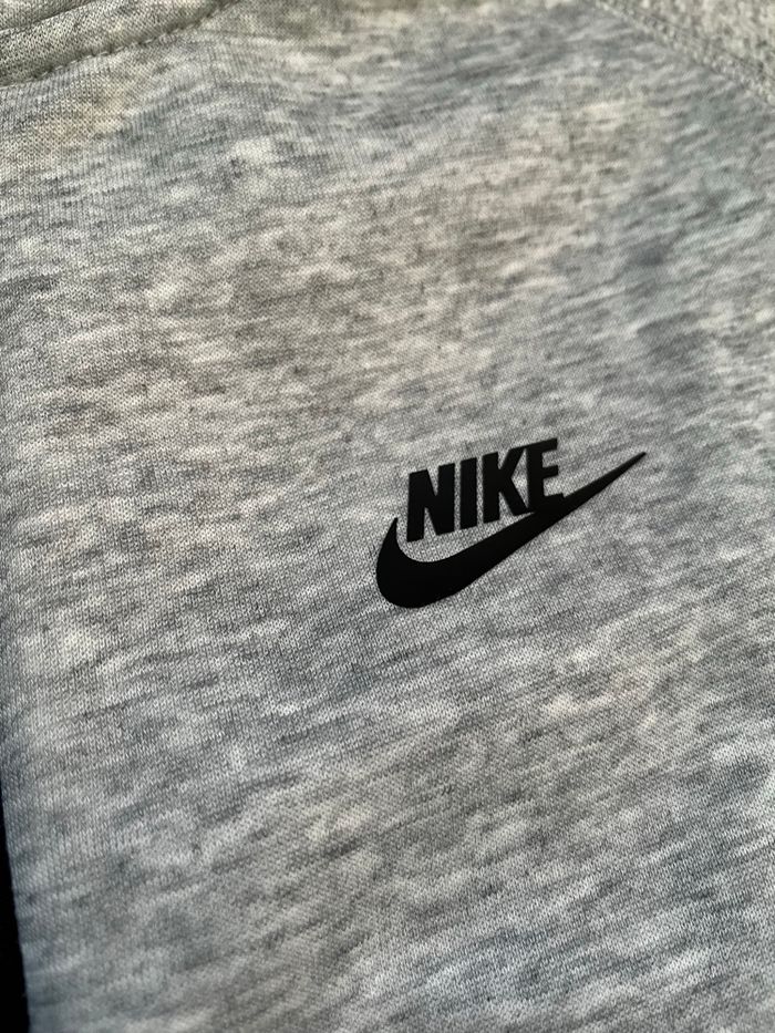 Gilet Nike tech gris - photo numéro 5