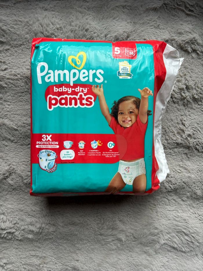 Pampers pants taille 5 NEUF