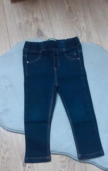 Pantalon slim obaibi bleu 23 mois état comme neuf