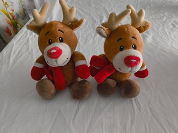 Lot peluches renne