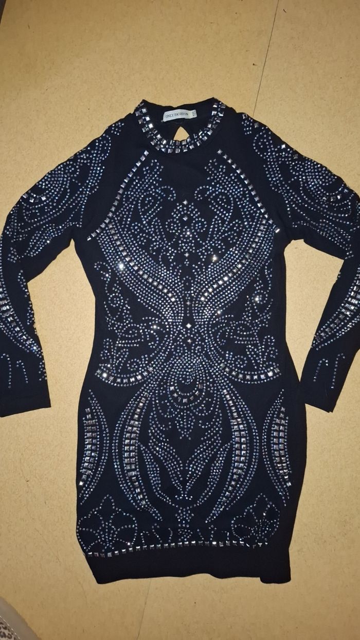 Robe de soirée - photo numéro 3