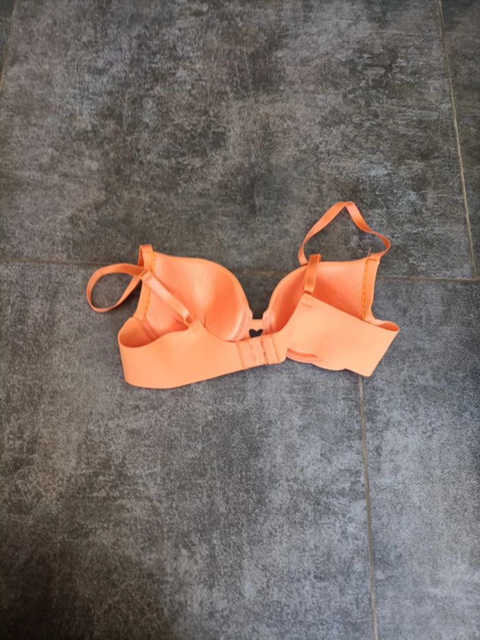Soutien gorge - photo numéro 3