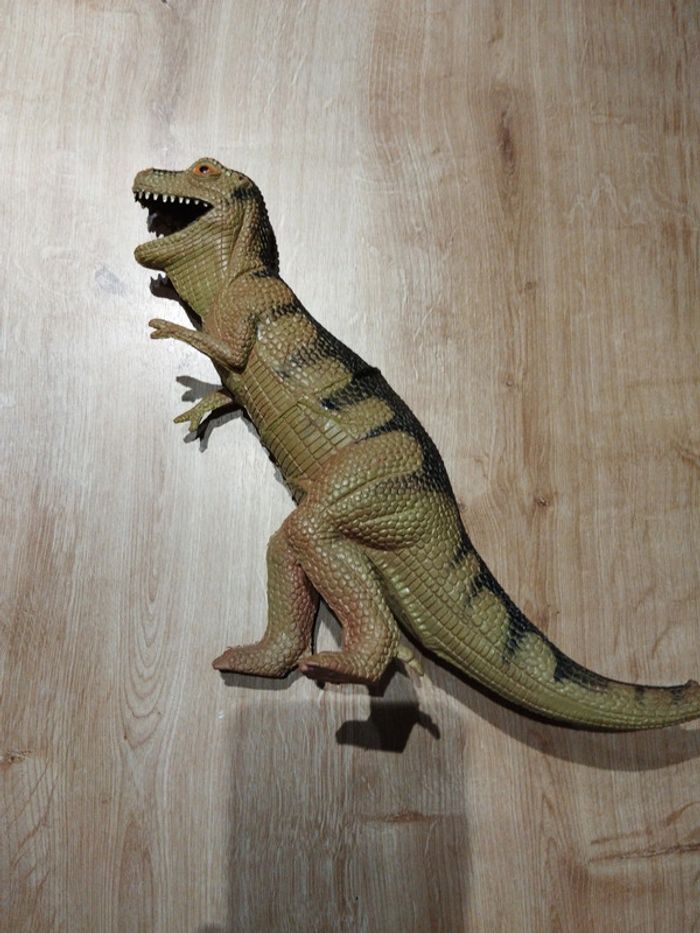 Tyrannosaurus res dor mei 1986