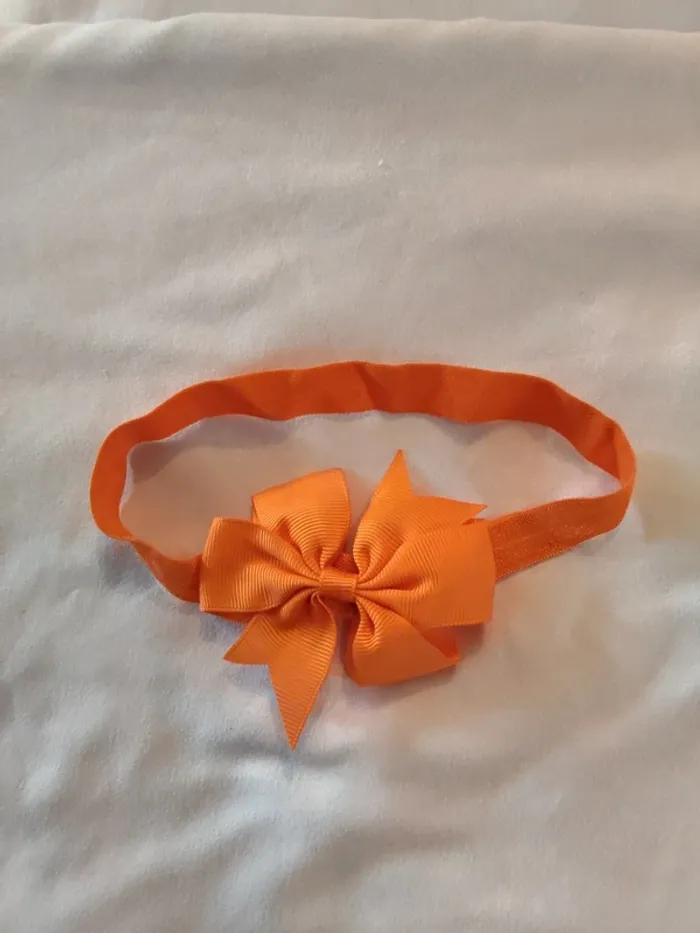 Bandeau avec noeud neuf 3 a 14 ans