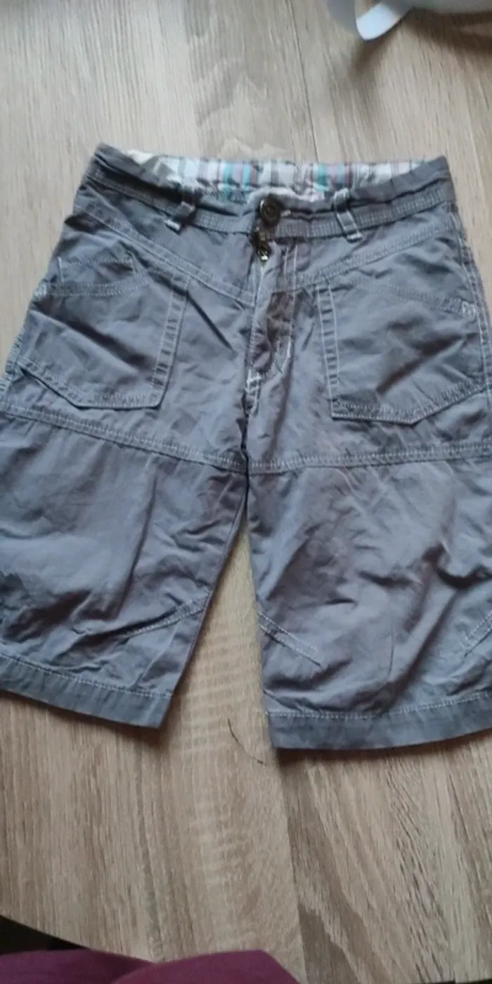 Short 2 ans