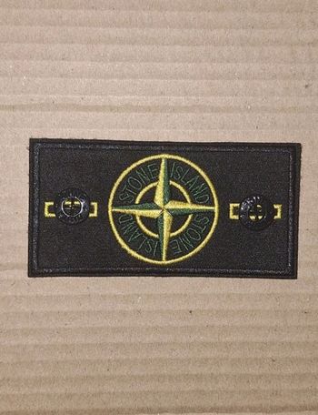 1 Patch Stone Island + 2 Boutons Stone Island