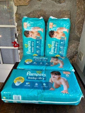 Couche Taille 3 Pampers : 208 Couches (4*52)
