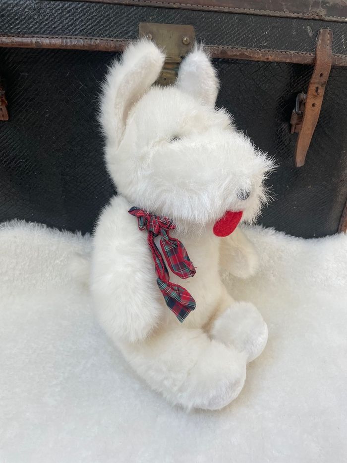 Adorable peluche chien westie ou scottish blanc Ajena