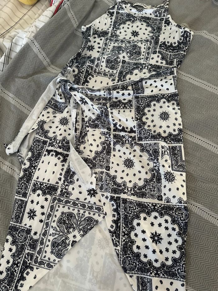 Robe neuve taille S - photo numéro 2