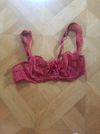 Soutien gorge rouge