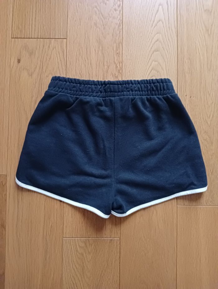 Short Kiabi Jurassic Park - 10 ans 🦖 - photo numéro 3