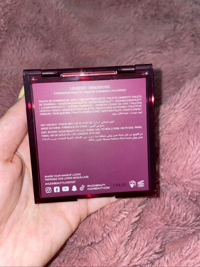 palette eyeshadow lovefest huda beauty - photo numéro 4