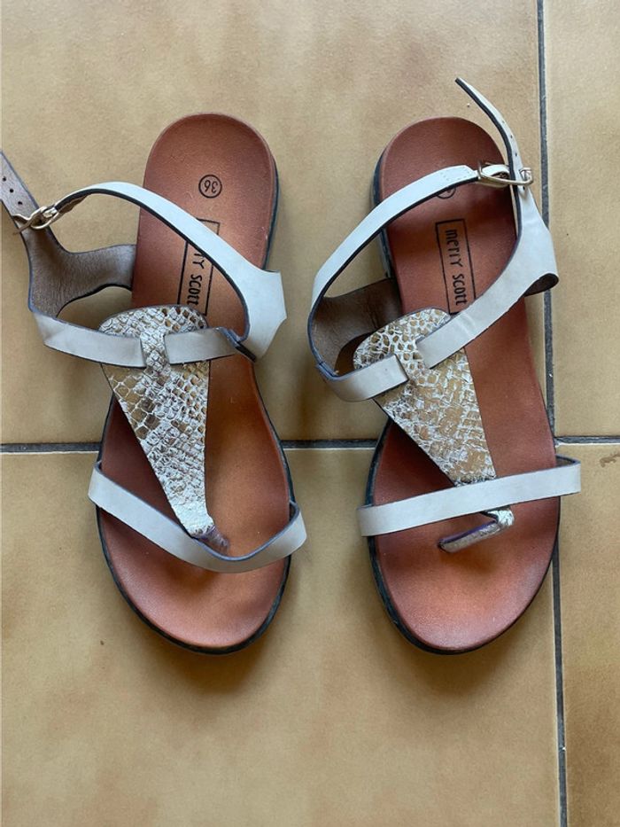 Sandales fille / femme taille 36 - photo numéro 4