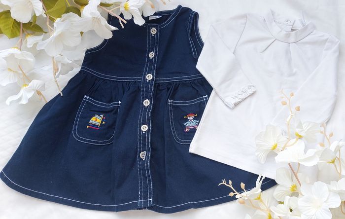 Robe bleue marine et Sous pull pailletés 12 mois