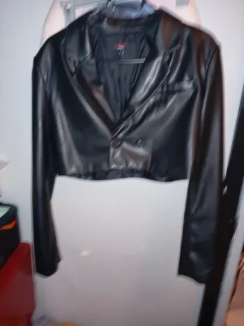 Blazer court Jennyfer neuf