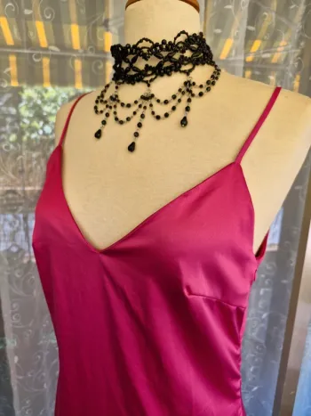 🌸 Robe longue effet satiné fuchsia 🎀