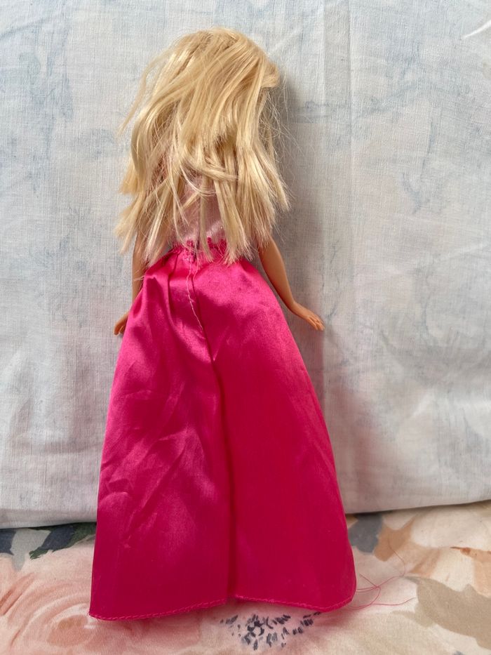 Poupée barbie - photo numéro 3