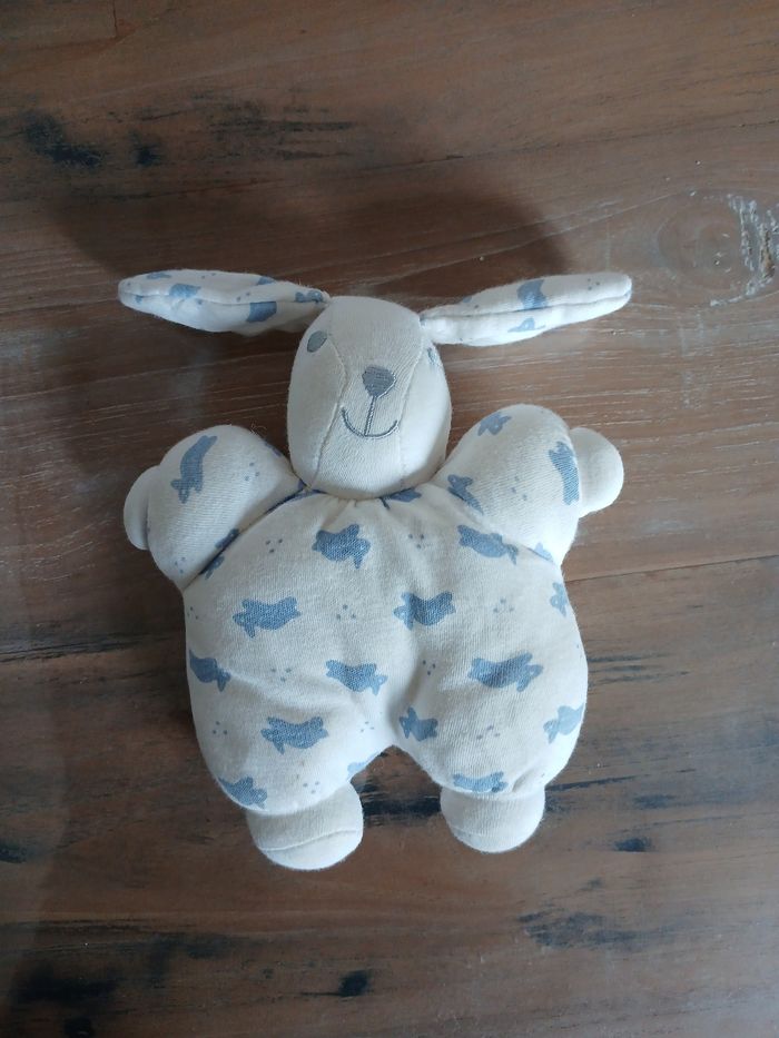 Doudou lapin hochet