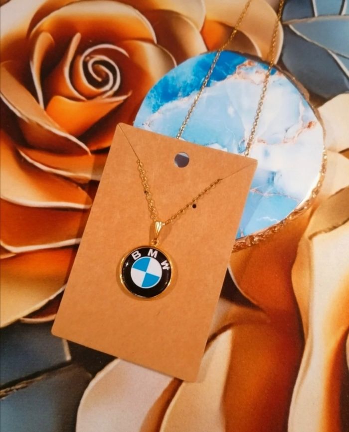 Collier BMW - photo numéro 2