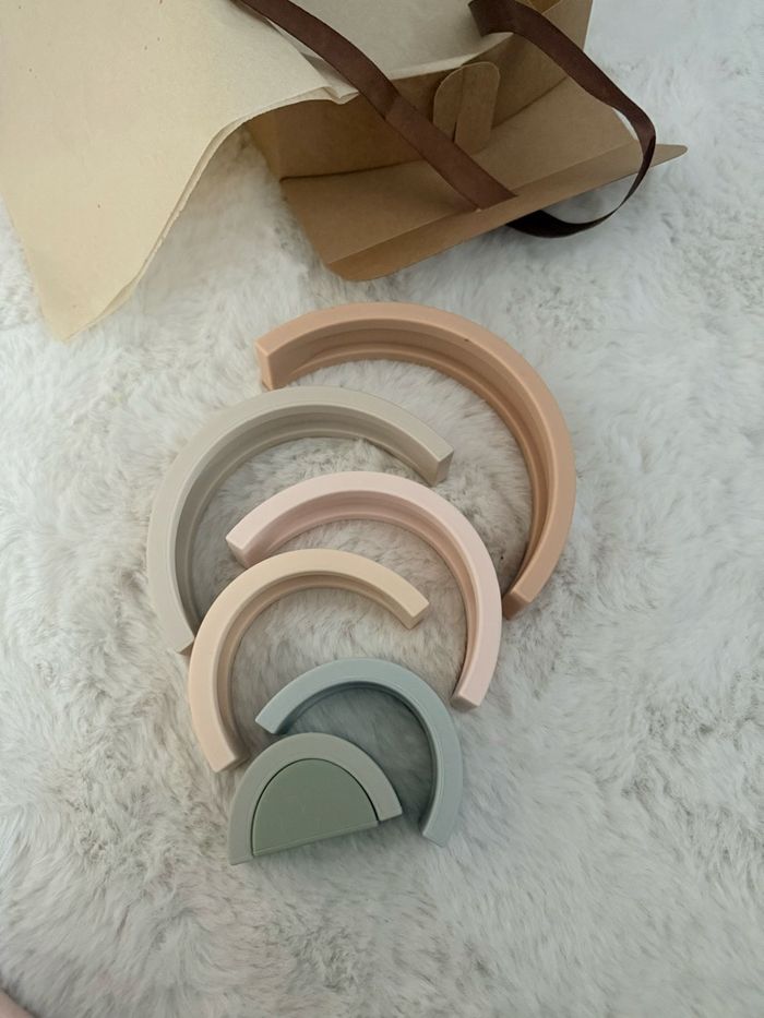 Arc en ciel en silicone nude neuf - photo numéro 3