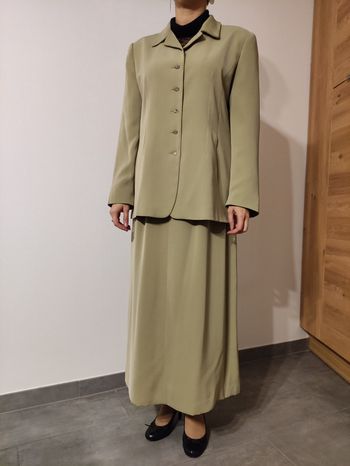 Ensemble tailleur jupe  longue et veste