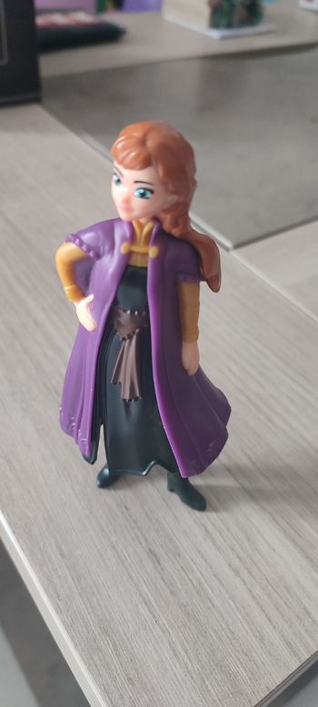 Figurine Anna 12 cm