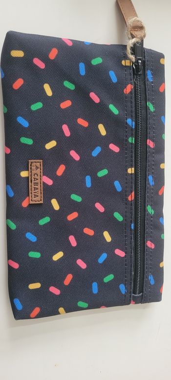 Pochette cabaia neuve édition limitée neon