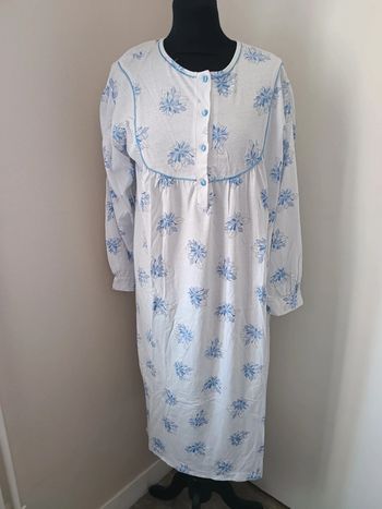 Chemise de nuit fleurie 42