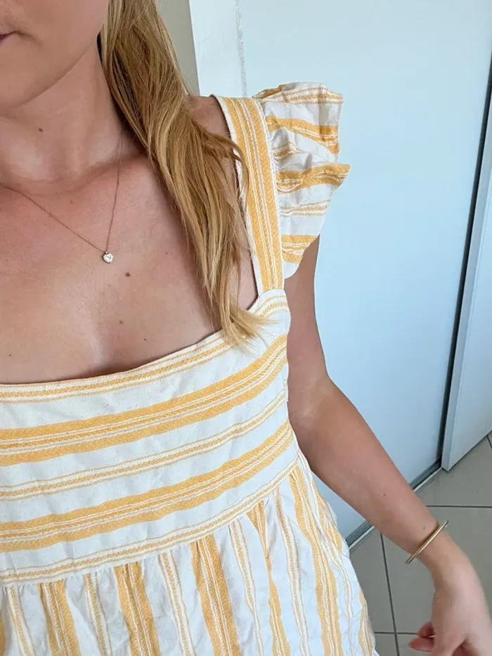 Robe a rayure jaune - photo numéro 3