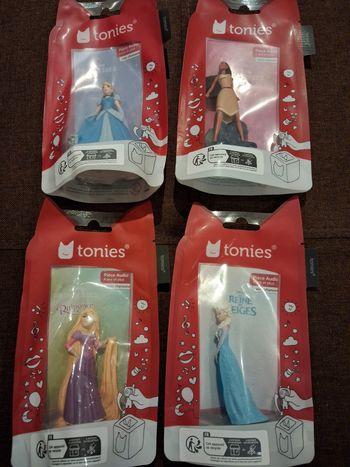 Lot tonies