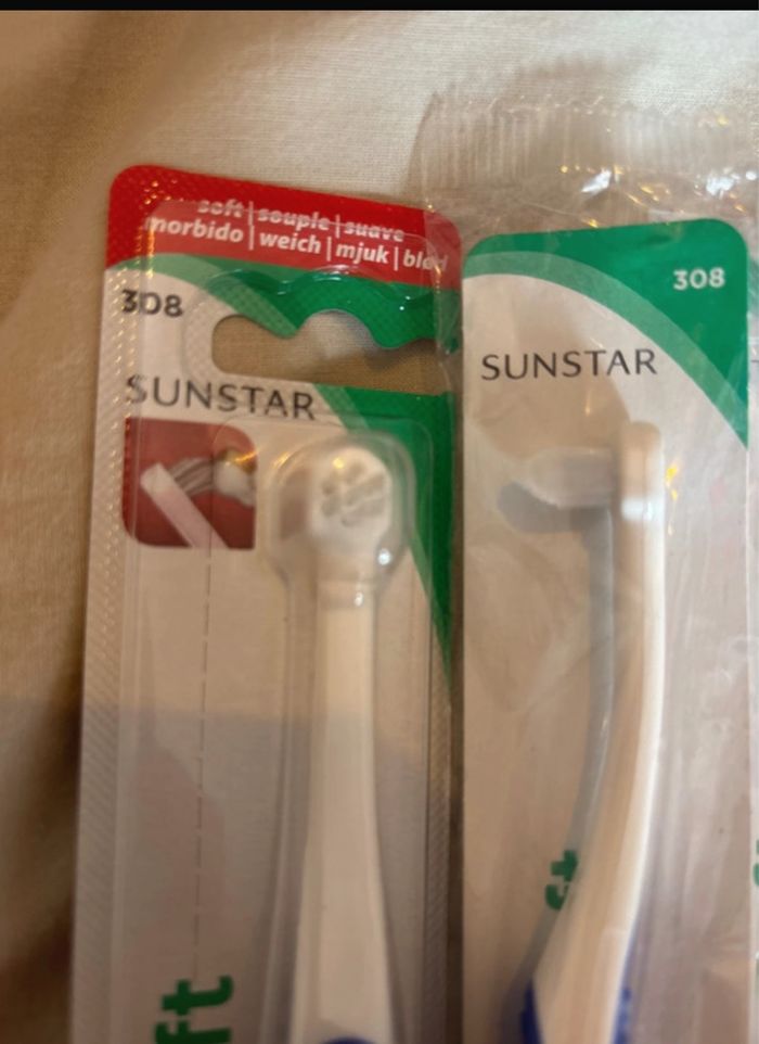 Lot de quatre brosses à dents end tuff 308 - photo numéro 2