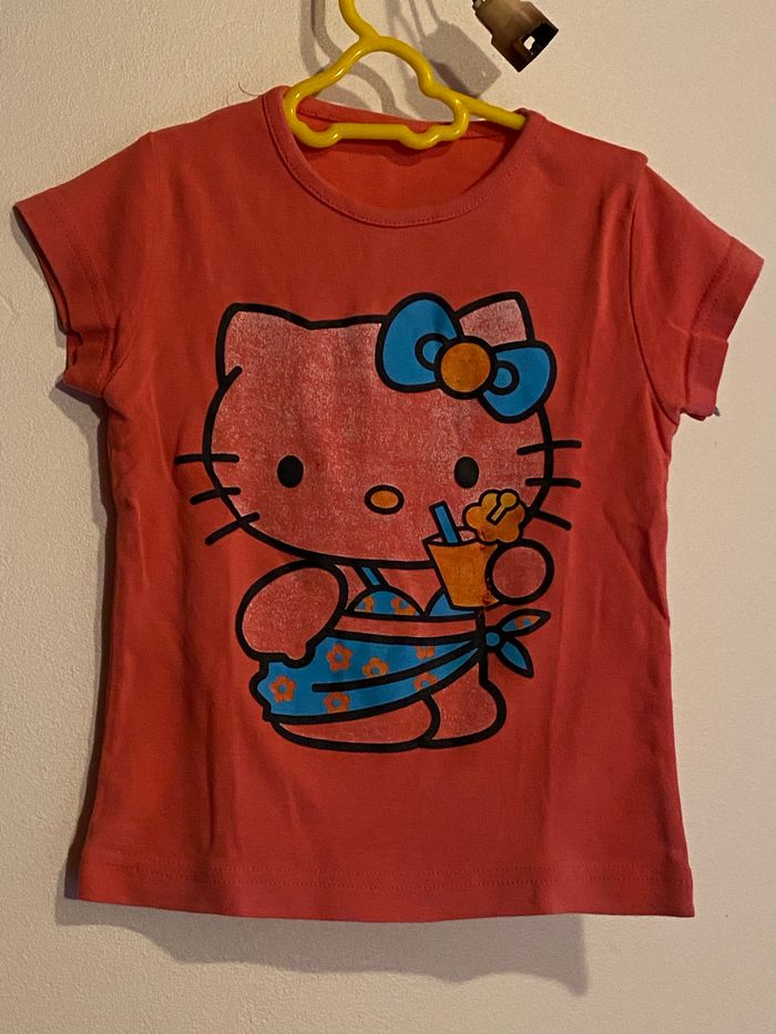 Tee-shirts hello kitty