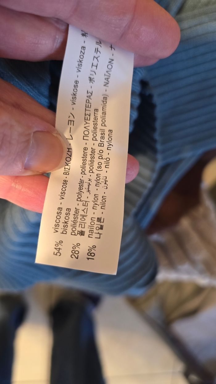 Neufs (non portés) 🏷🏷😍🥰 deux pulls 12 ans fille 🥰😍 - photo numéro 7