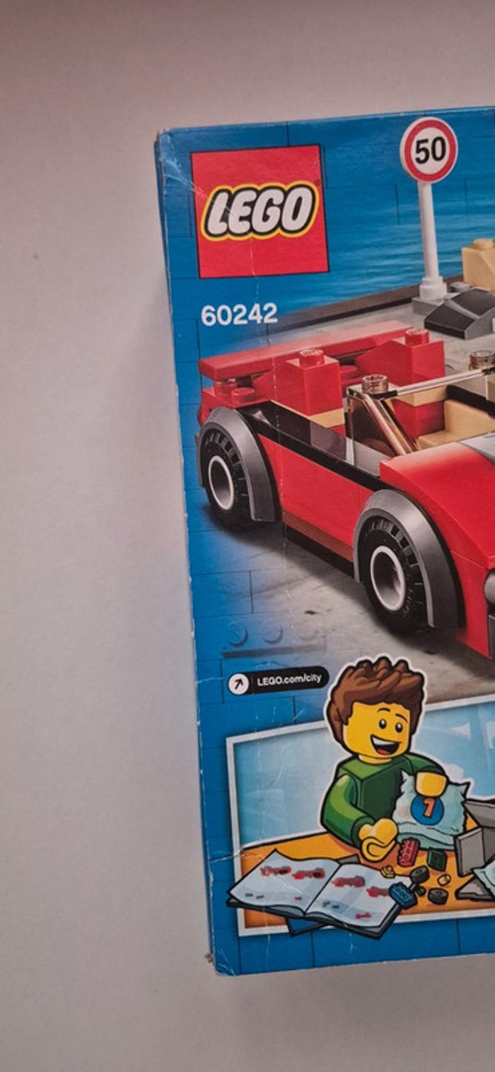 Lego city - La course poursuite - 60242 - photo numéro 6