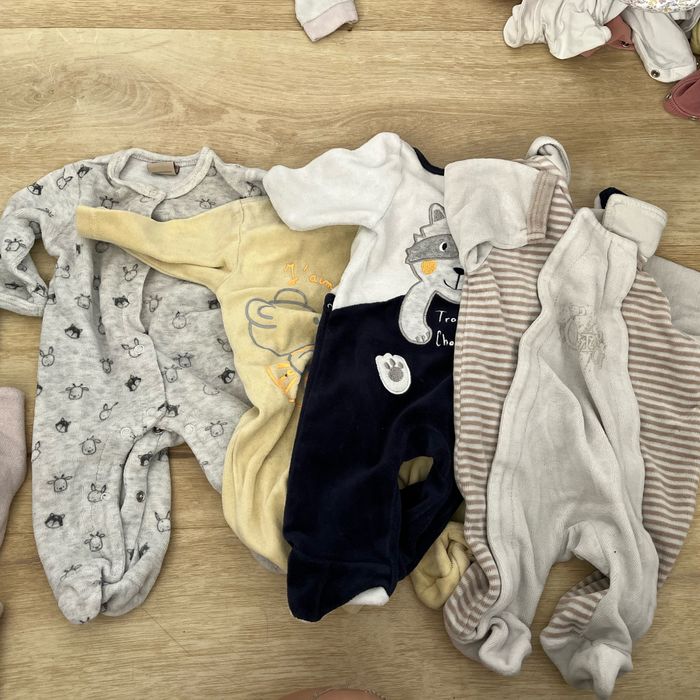 Lot de 4 pyjamas 1 mois