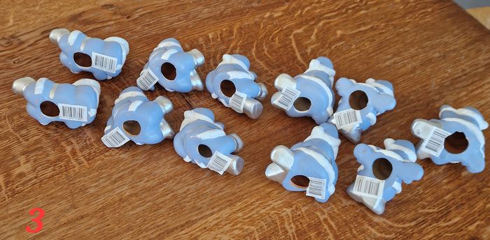 Lot de 11 Pères Noël en céramique, Neufs avec étiquettes - photo numéro 3