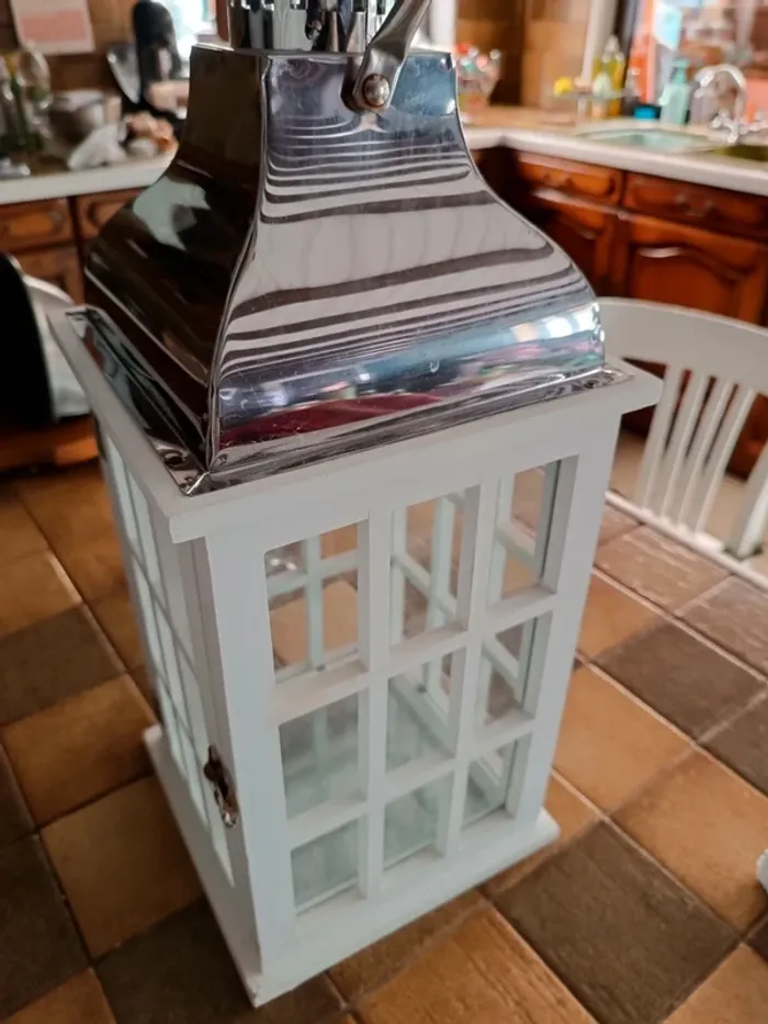 Lanterne en bois avec toit en métal - photo numéro 5