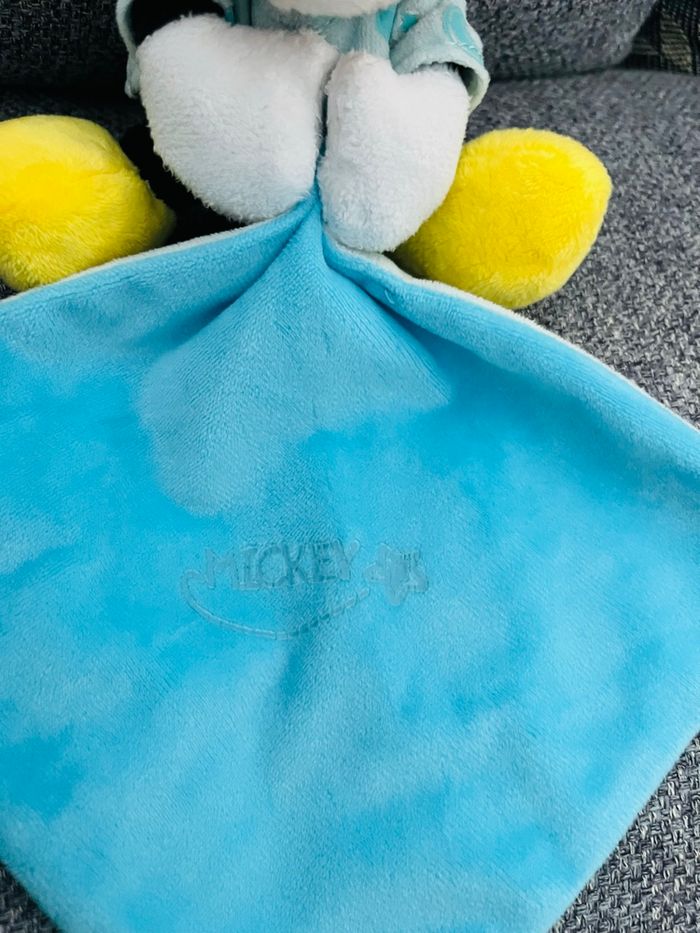 Doudou Mickey - photo numéro 3